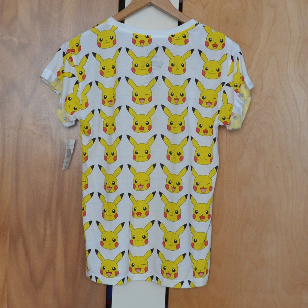 NWT Pokemon Pikachu Face Tee - Picture 2 of 5